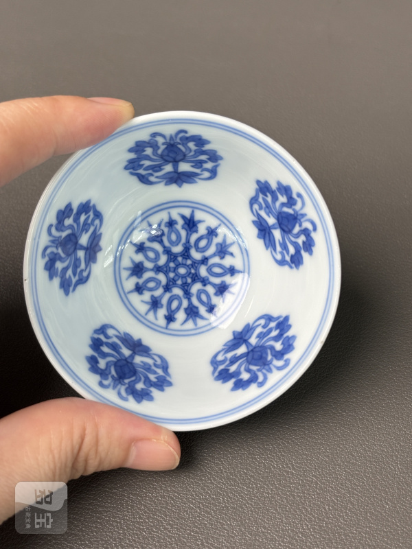 清雍正 青花缠枝宝相花纹杯一对 - 图14